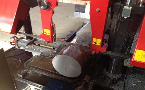 珙县卧式带锯床加工时出现明显振荡如何排查？